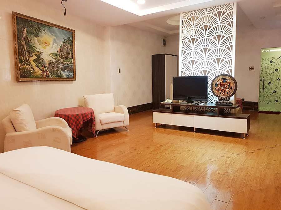 Dai Ket Hotel Хошимин Экстерьер фото
