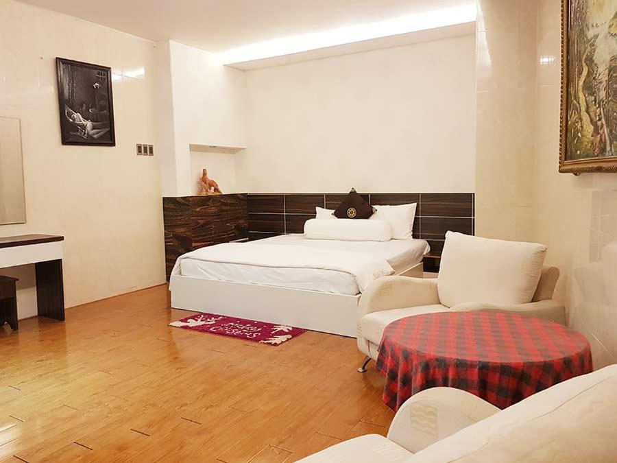 Dai Ket Hotel Хошимин Экстерьер фото
